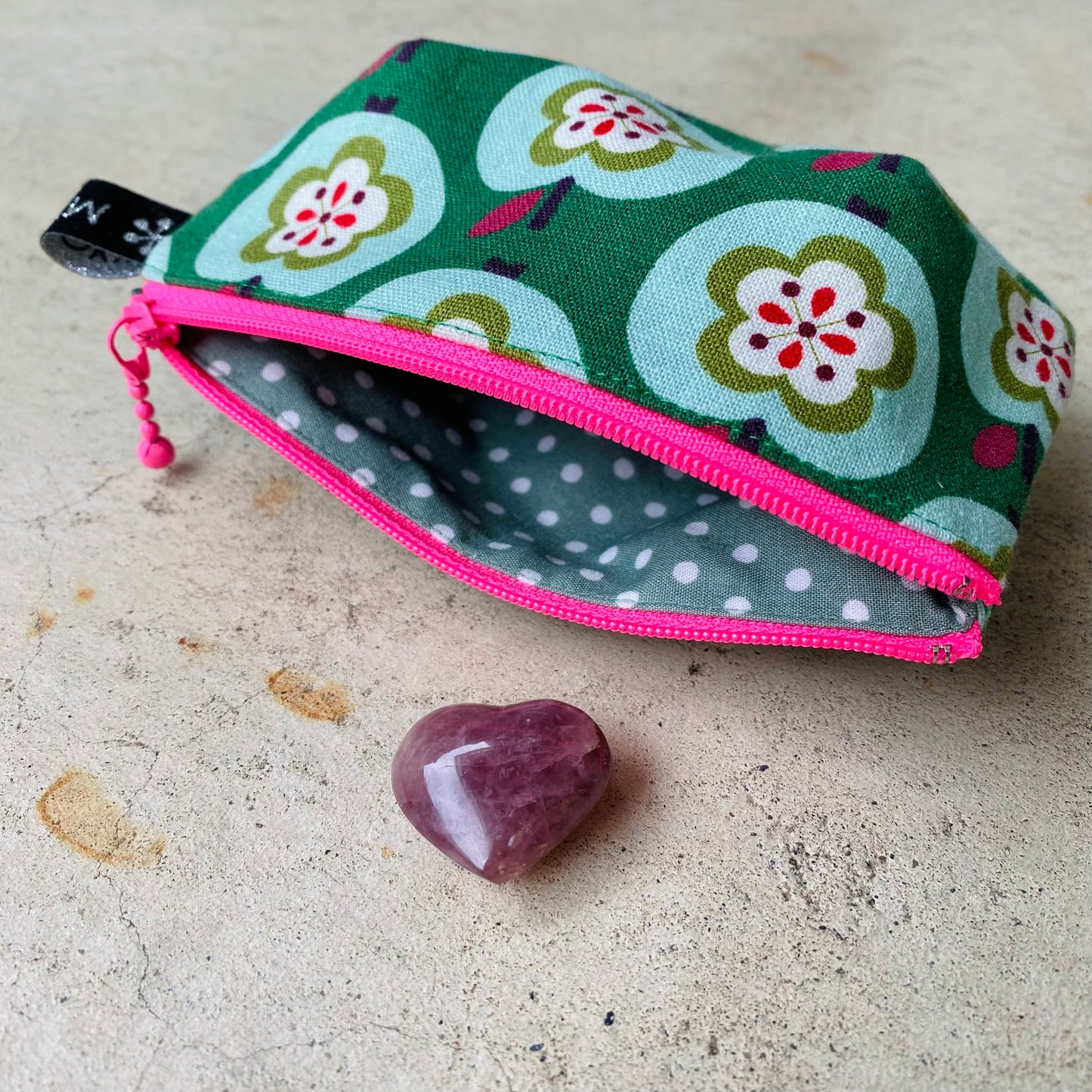 Trousse « Sweet Apple » et son petit coeur