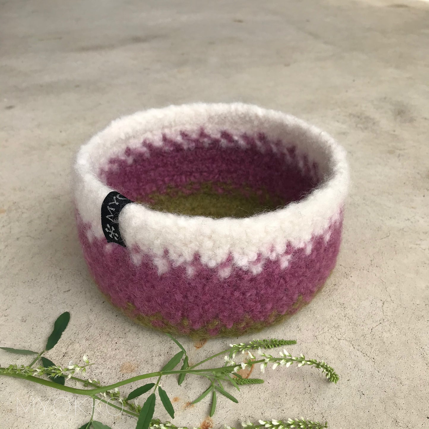 Panier en laine feutrée - divers coloris à choix