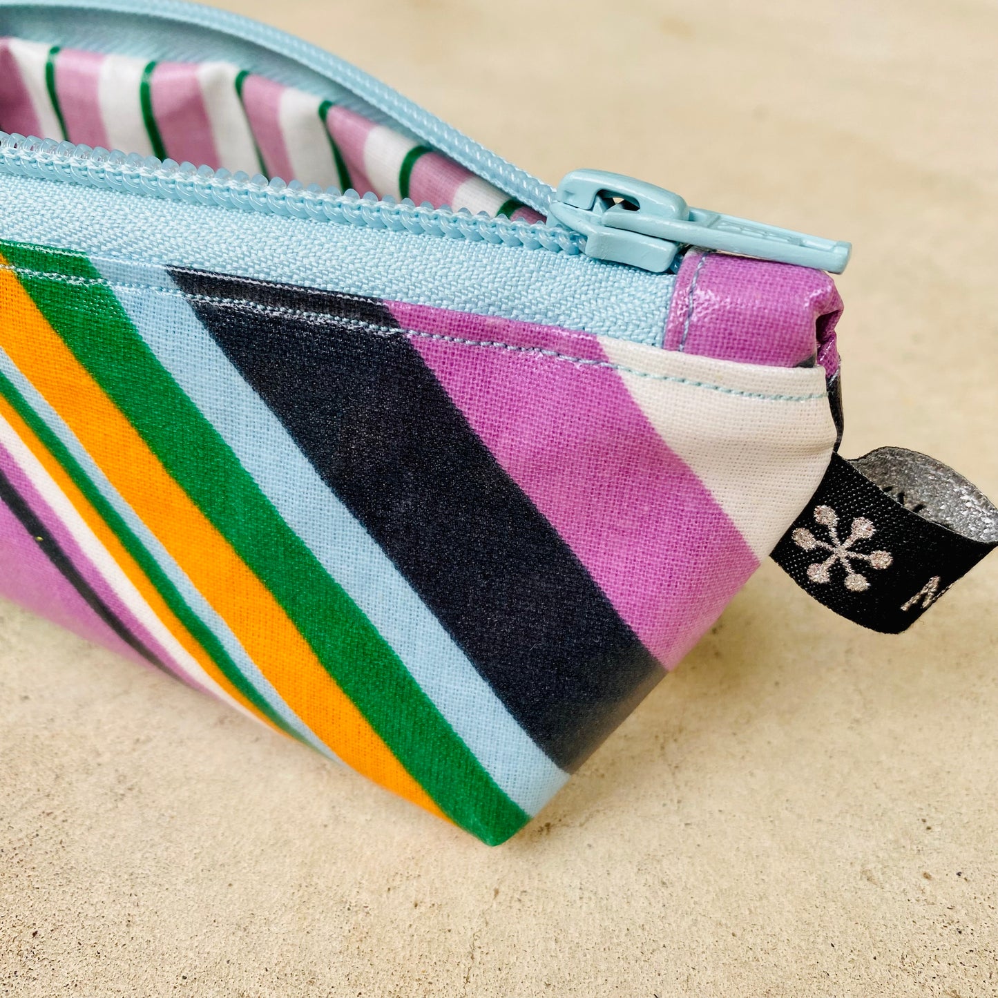 Trousse à crayons et stylos - Color Lines