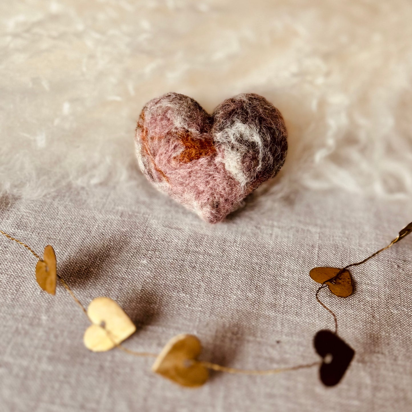 Coeur en laine feutrée