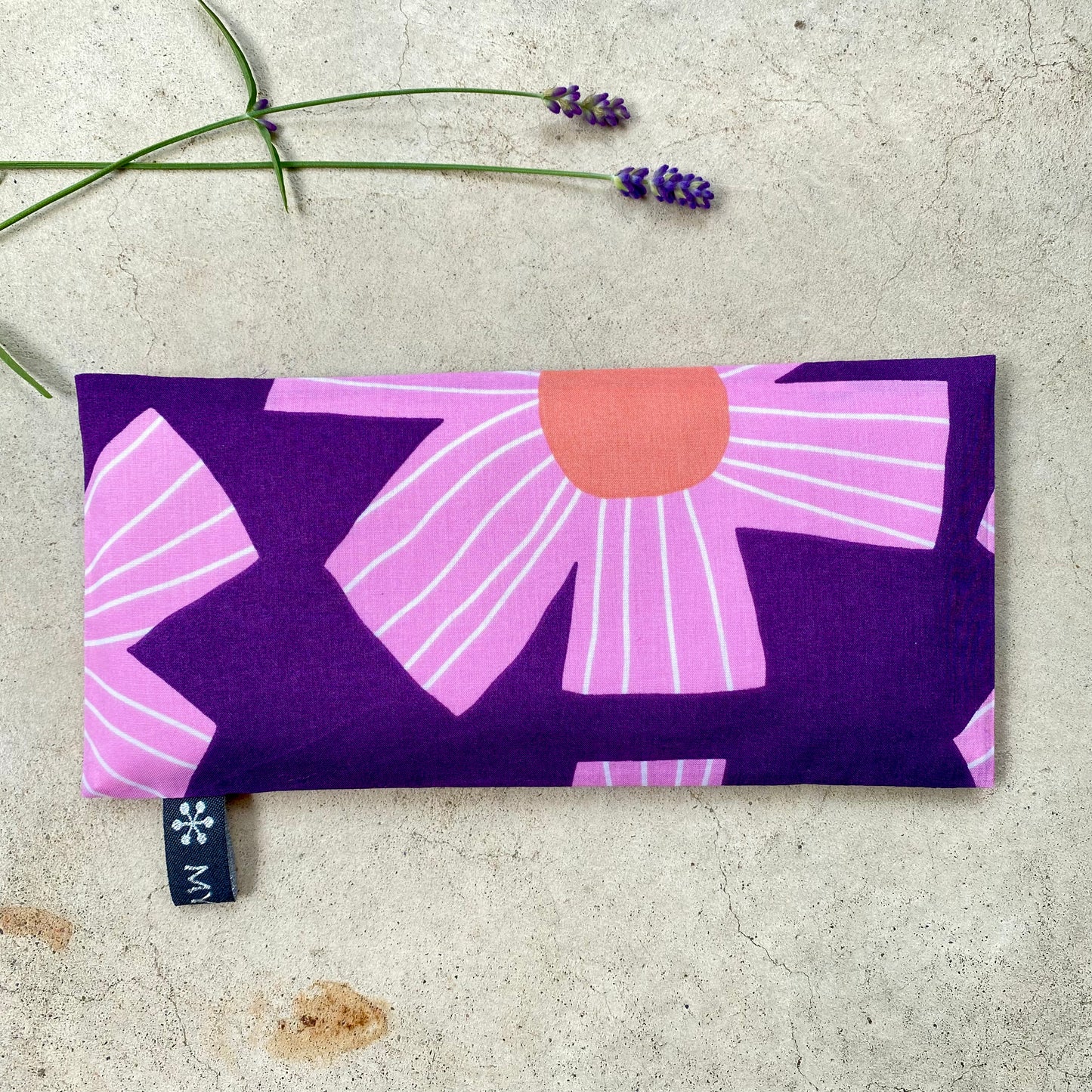 Coussin relaxant aux fleurs de lavande bio du Valais - Sunny Days