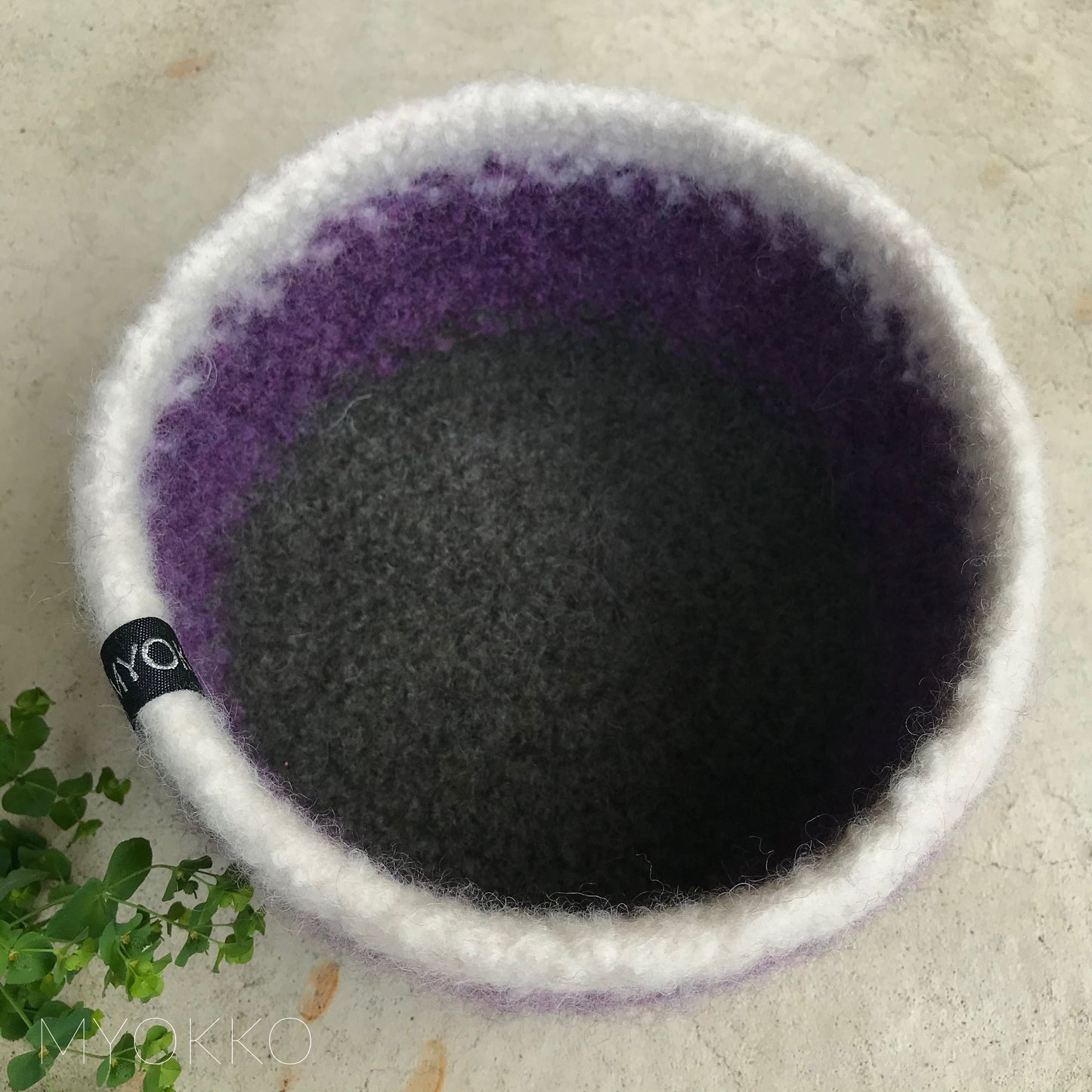 Panier en laine feutrée - divers coloris à choix