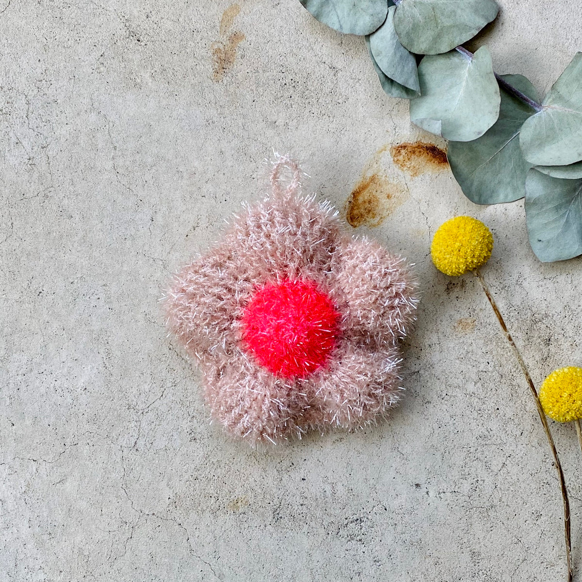 Blumenschwamm mit rosafarbenem Herz – Atelier Myokko
